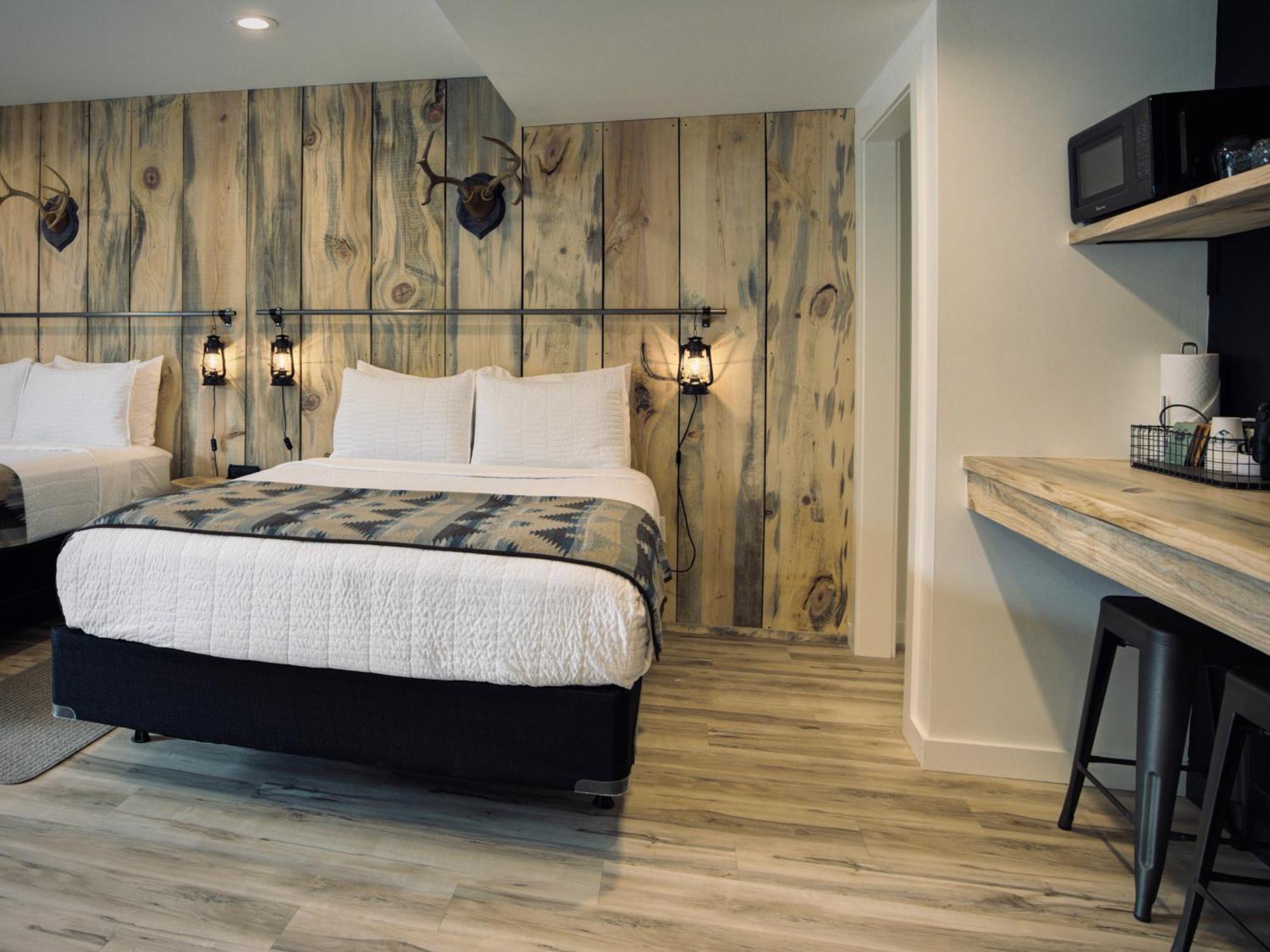 Outdoors Inn Sandpoint Room photo